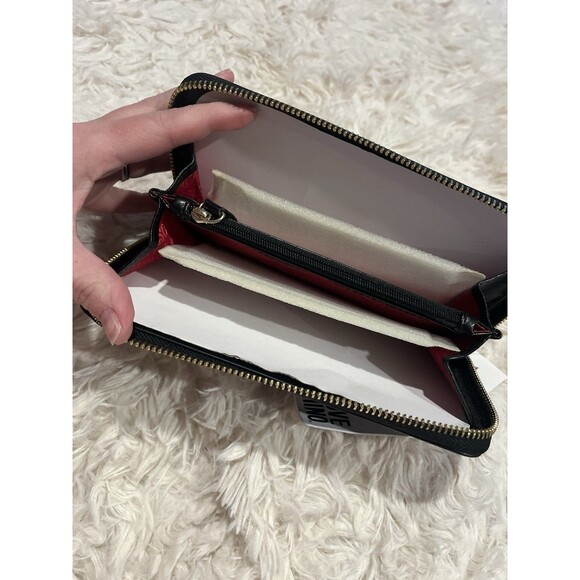 LOVE MOSCHINO Black Vegan Leather Gold Heart Studded Full Zip Wallet Red Inside - Picture 4 of 16